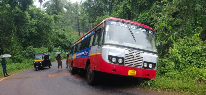 Kadaba Panja Road Pulikukku curve KSRTC bus slips into drain PWD negligence